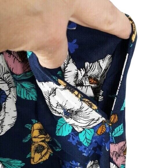 Band of Gypsies Jumpsuit Blue Small V Neck Short Sleeves Front Tie Floral Boho - Picture 3 of 7